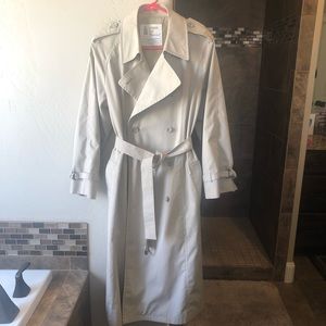 LONDON FOG trench coat